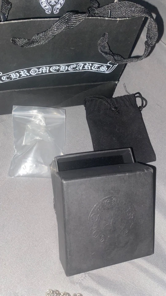 Collar bola cruz corazones cromo vintage hombre Foto 2 de 4