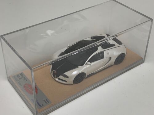 1/43 Looksmart Bugatti Veyron Grand Sport in White and Black custom Base A2001 - Picture 10 of 11