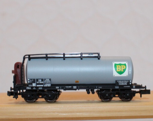 Minitrix N" 15504-15 " 4.achsiger  Kesselwagen  BP " Neu/Ovp/Toller Wagen | Zustand: Neu