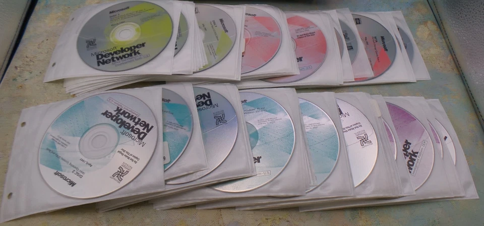 MSDN Software 49 CD de software de desarrollo de Microsoft 1997 Win95 NT3.51 Office Foto 2 de 4