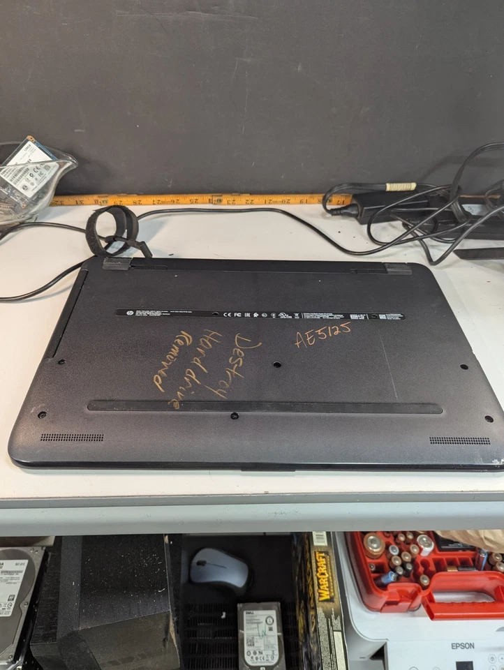 HP 15-ba083nr PARA PEÇAS Laptop AMD A8 4GB de RAM SEM CABO/HDD #384 - Imagem 4 de 4