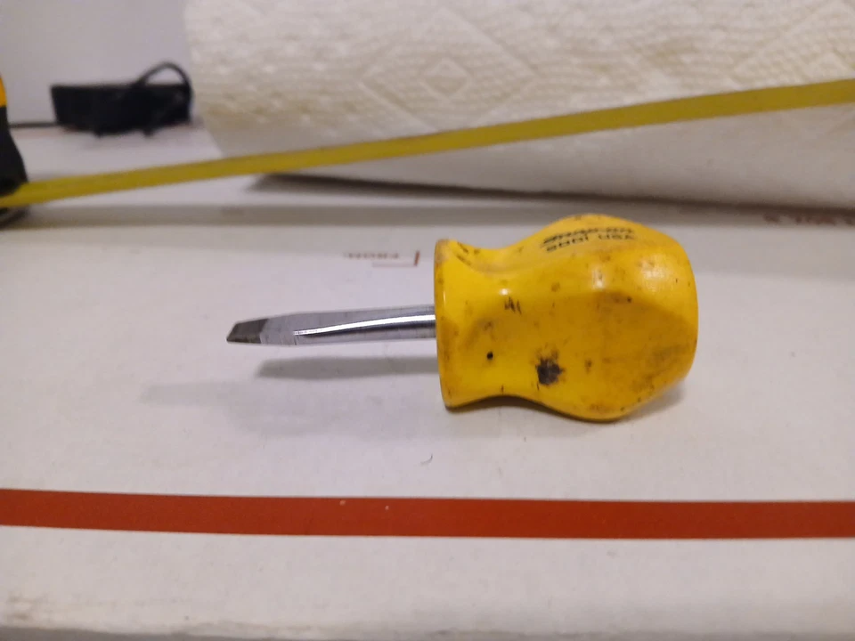 Snap On Slotted/ Flat blade Stubby Screwdriver SDD1 Made In USA - Image 2 of 4