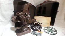 Bell Howell Regent 8mm projector Design 122 Model L-case, 3 takeup reels.WORKS