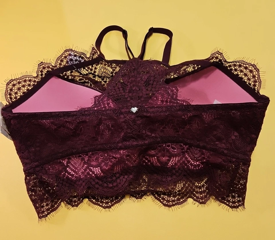 NUEVO CON ETIQUETAS VS Bralette con aros cruzados push-up acolchado de encaje rosa talla mediana (D-DD) Foto 3 de 4