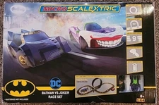 Micro Scalextric G1155 Batman vJoker Battery Operated 1/64 Slot Car Set See Disc