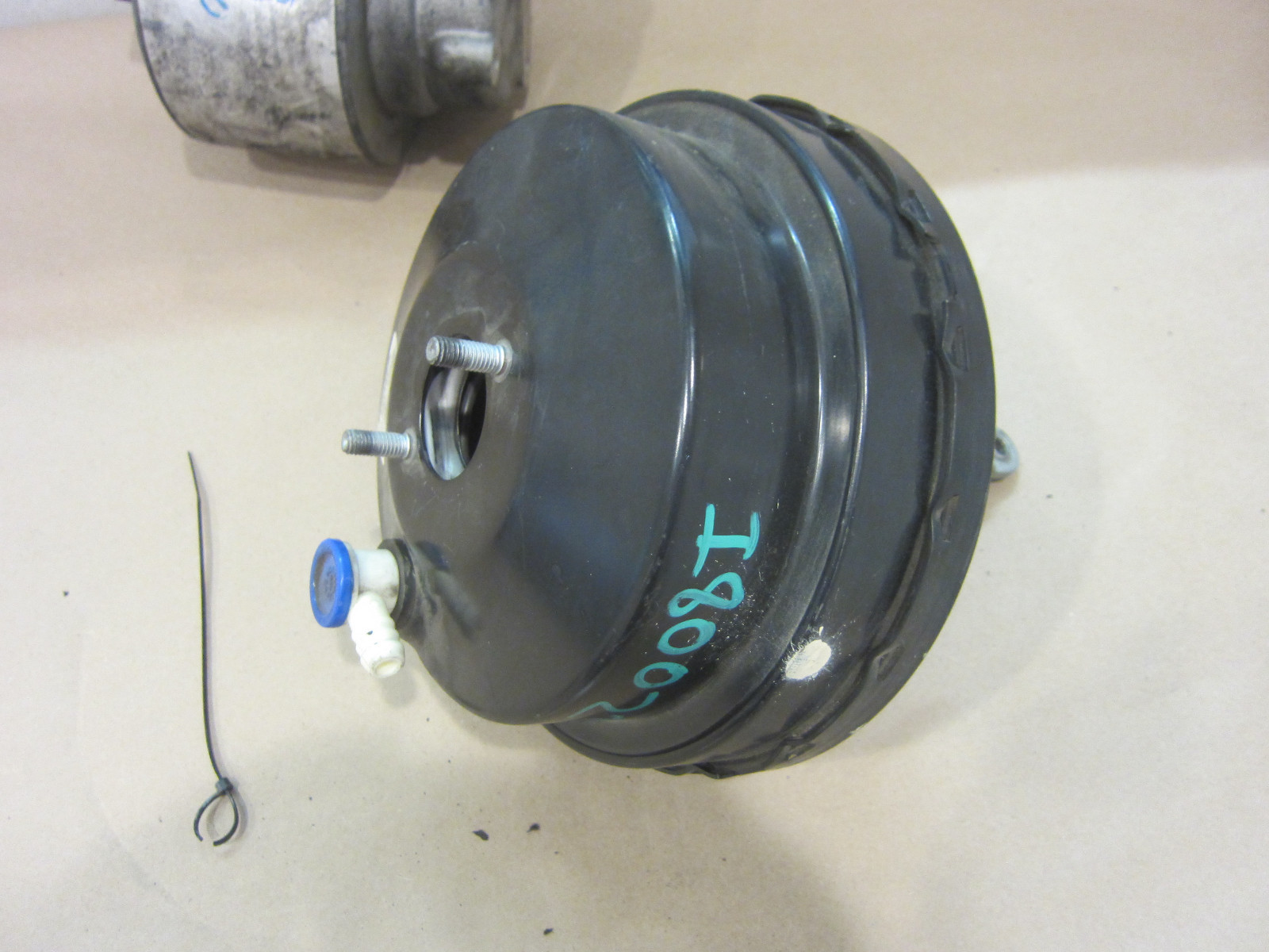Maserati 4200 - Brake Booster Without Master Cylinder - P/N 195560
