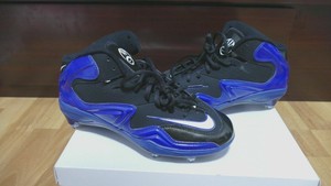 defensive lineman football cleats