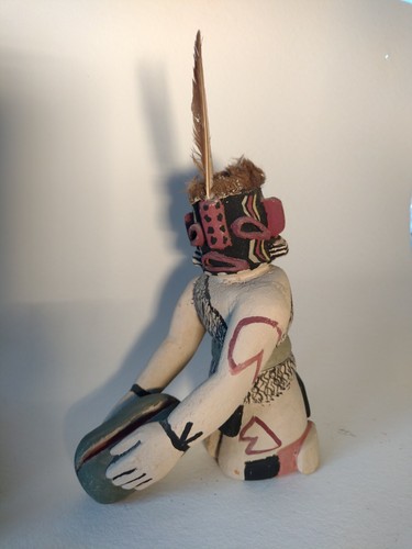  Hopi kneeling Heheya Katsina Doll Holding Watermelon by Jimmy Koots, - Bild 1 von 9