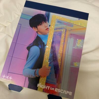 TXT The Chaos Chapter FIGHT OR ESCAPE Official Photo card