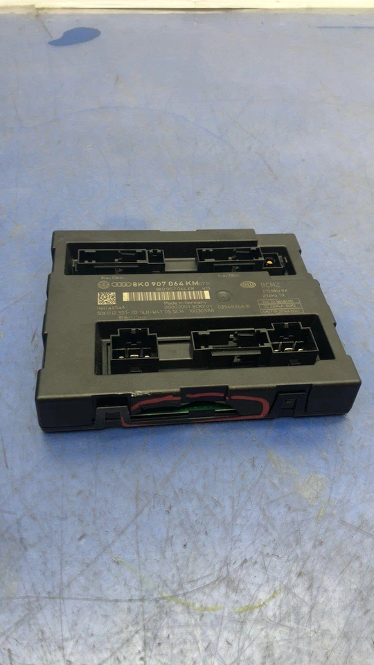 AUDI RS5 2015 OEM 4,2 L AWD BCM MÓDULO DE CONTROL DE CARROCERÍA 8K0907064 Foto 2 de 4