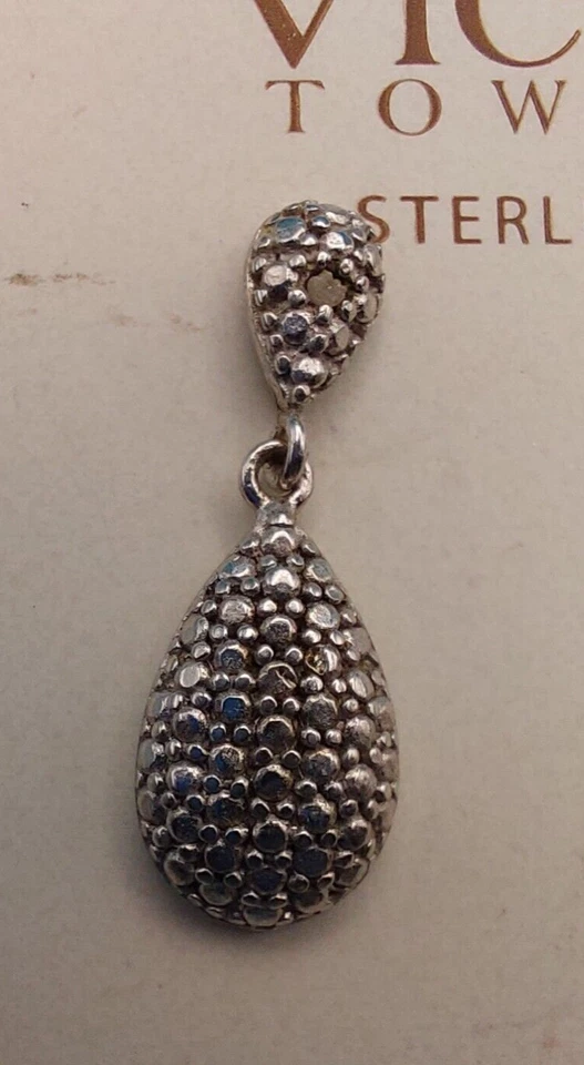 Pendientes de Colección Victoria Townsend DIAMANTE GENUINO PLATA ESTERLINA 925 Precio de venta sugerido por el fabricante $80 Foto 2 de 4