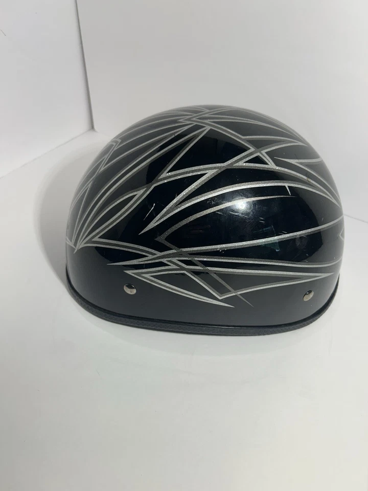 Meio capacete Vega tamanho grande motocicleta com design prata - Imagem 4 de 4