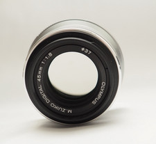 MINT : Olympus M. Zuiko Digital 45mm f/1.8 Micro Four Thirds -Silver 439