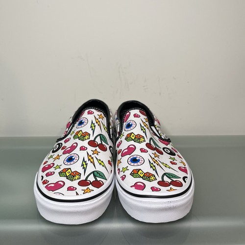 New VANS Classic Slip-On Dice Bolts Hearts Cherries 8-Balls Women’s 8.5 Rare - Picture 3 of 9