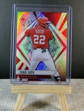 2021 Panini Chronicles - Phoenix Juan Soto #25 Holo