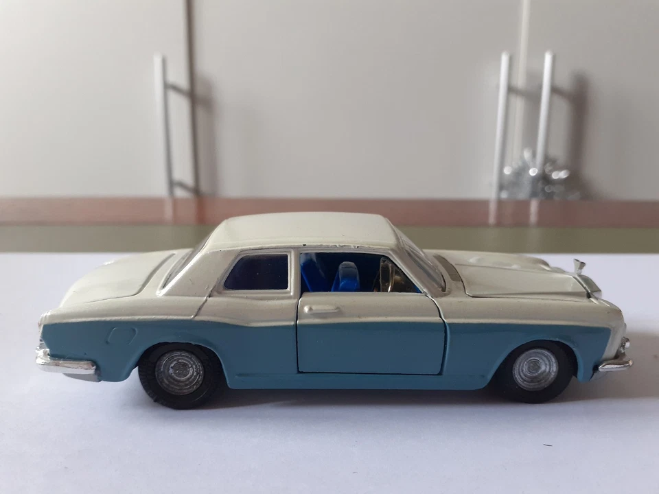 Corgi Toys Nr.273 Rolls Royce Silver Shadow " Golden Jacks' " mit OVP selten - Bild 3 von 4