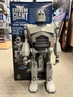 + Trendmasters 1999 The Ultimate Iron Giant 20" Tall Motorized & Sounds w/ Box