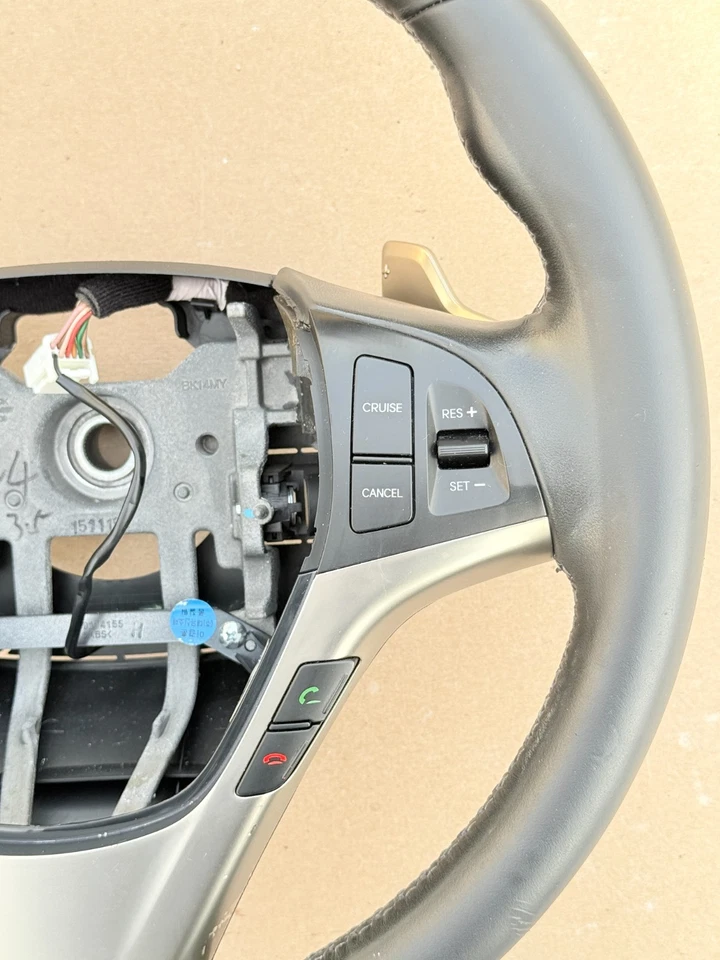 2015-2016 Hyundai Genesis VOLANTE DE MOTORISTA/INTERRUPTOR DE CONTROLE DE CRUZEIRO DE ÁUDIO FABRICANTE DE EQUIPAMENTO ORIGINAL - Imagem 3 de 4