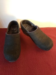 dansko fabric clogs