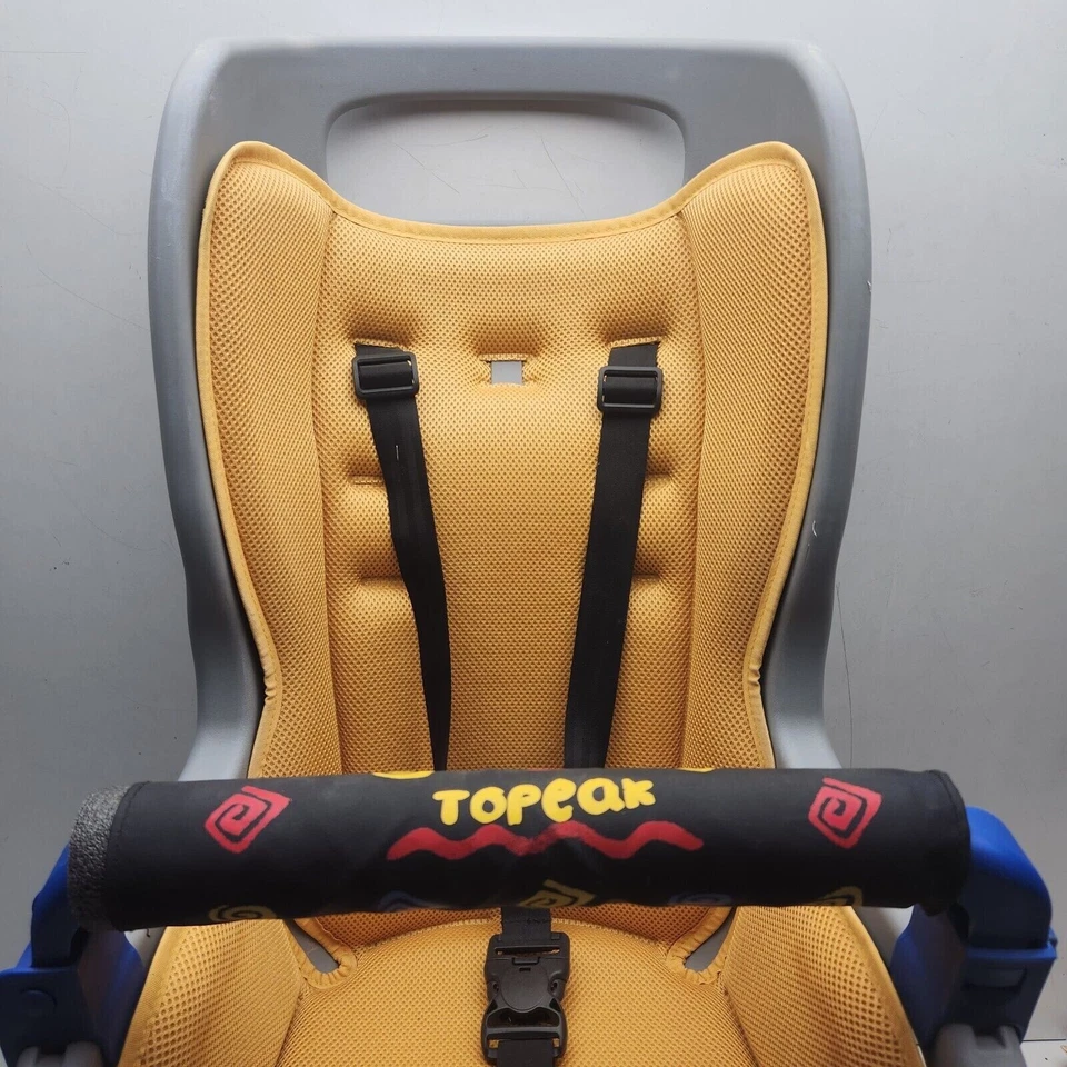 Asiento de bebé Topeak con seguridad envolvente naranja, gris claro Foto 3 de 4