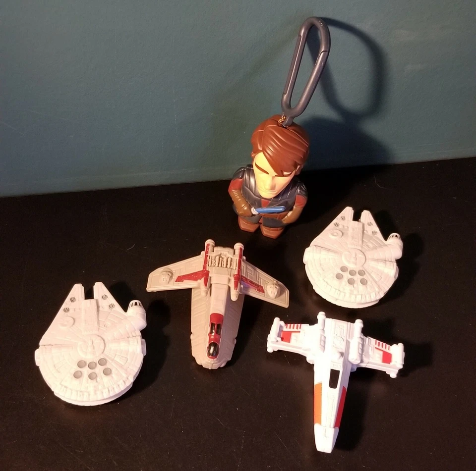 Lote de 4 barcos McDonald's Star Wars 2008 con 1 tirador de cremallera Foto 2 de 4