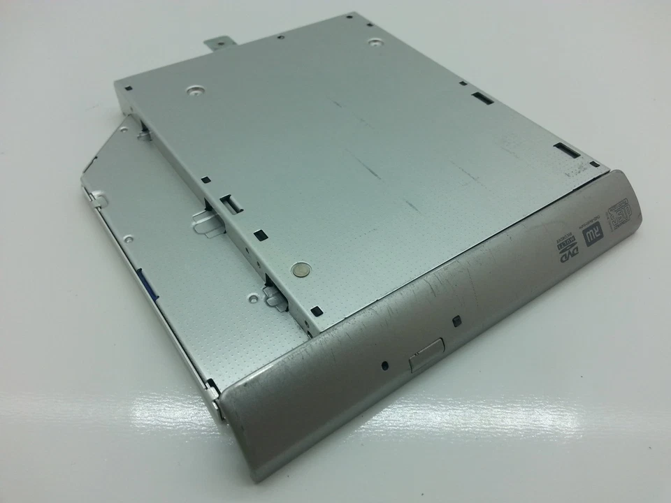 Dell Vostro 3540 Sony DVDCD Rewritable Drive AD-7717H XXFJG Front Bezel YW3VK 47 - Image 4 of 4