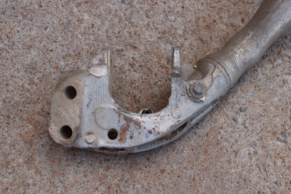 2008-2011 AUDI S5 4.2L A/T BERÇO DO MOTOR DIANTEIRO CROSSMEMBER SUBQUADRO FABRICANTE DE EQUIPAMENTO ORIGINAL - Imagem 2 de 4