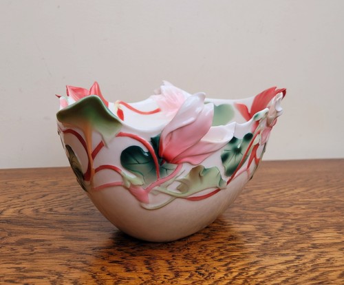Franz Porcelain Cyclamen Lattice Decorative Bowl FZ01098 - Picture 5 of 8