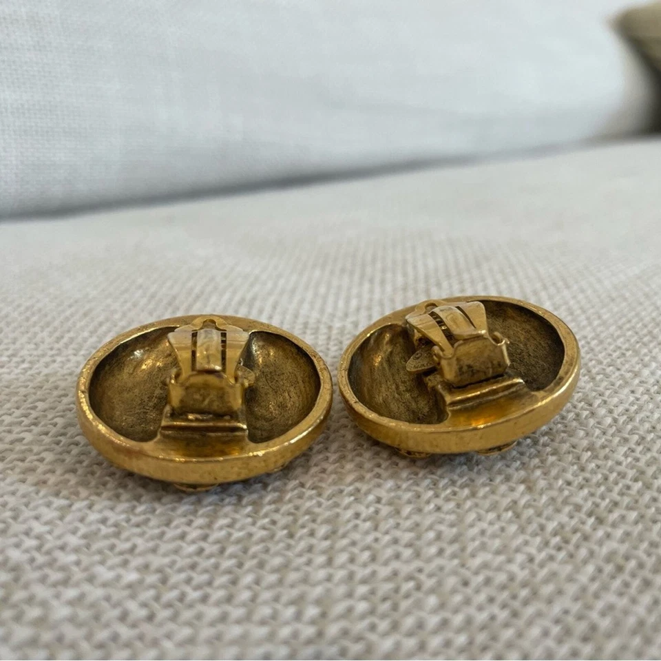 Auténticos Pendientes Botón Redondos Diamantes de Imitación Logo Chanel CC 23 Clip-On 1988 De Colección Foto 4 de 4