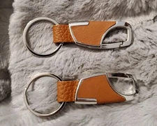 2X Key Chain with Leather Key Chain Holder Clip Car Keychain Quick well-suited