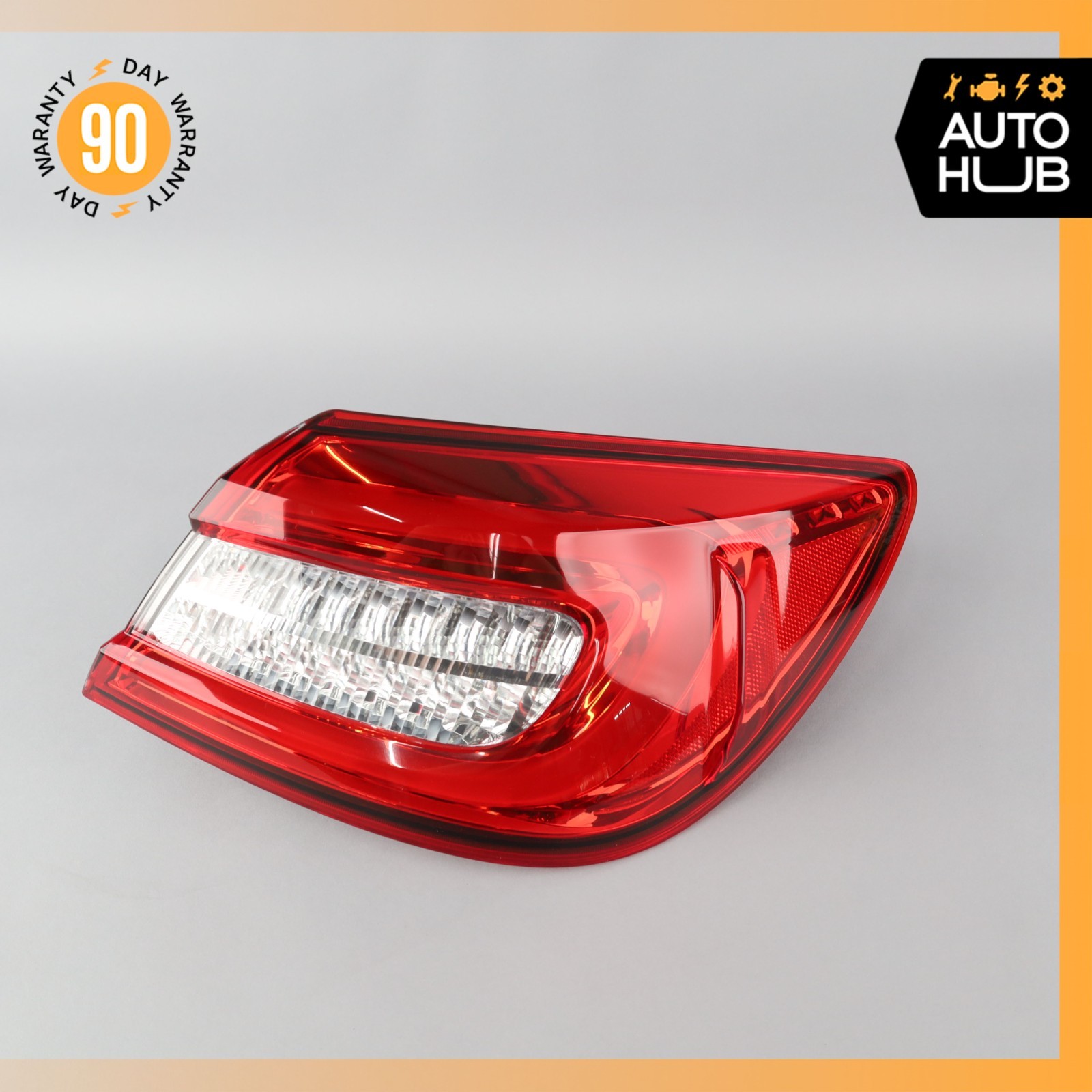 14-20 Maserati Quattroporte S Q4 M156 Right Side Outer Tail Light Lamp OEM 57k