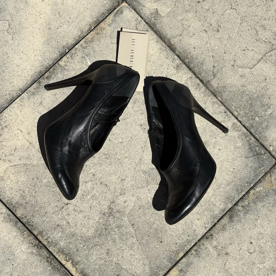 RARO VINTAGE Burberry Nova Check Zapatos de salón CON ETIQUETA Negro Talla 39EU Foto 4 de 4