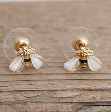 Sweet Gold Tone BEE Post Earrings Faceted Wings