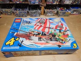 Lego 7075 Captain Redbeard's Pirate Ship Complete.