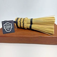 BEREA COLLEGE STUDENT CRAFT Woven Shaker Whisk Straw Hand Broom, with/ Tag