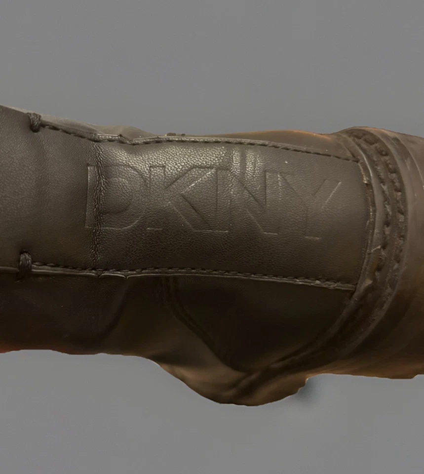 DKNY women’s black combat boot size 6.5 Bart K3125783 Lace Up Ankle side zipper - Image 4 of 4