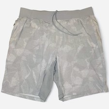 Lululemon T.H.E. Short 9" Linerless in Illusion White Light Cast Size XL EUC