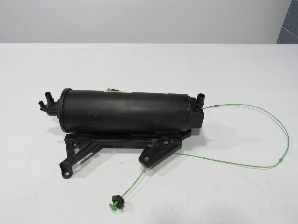 14-20 BMW I8 2015 Fuel Gas Tank Vapor Charcoal Canister ;:O - Image 3 of 4