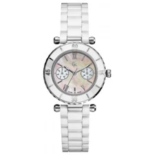 Guess Collection women's diver CHIC WHITE pearl CERAMIC SWISS WATCH I35003L1S
