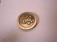 Cute Honey Bee Flying Insect Animal Vintage Tie Tack Lapel Pin h78