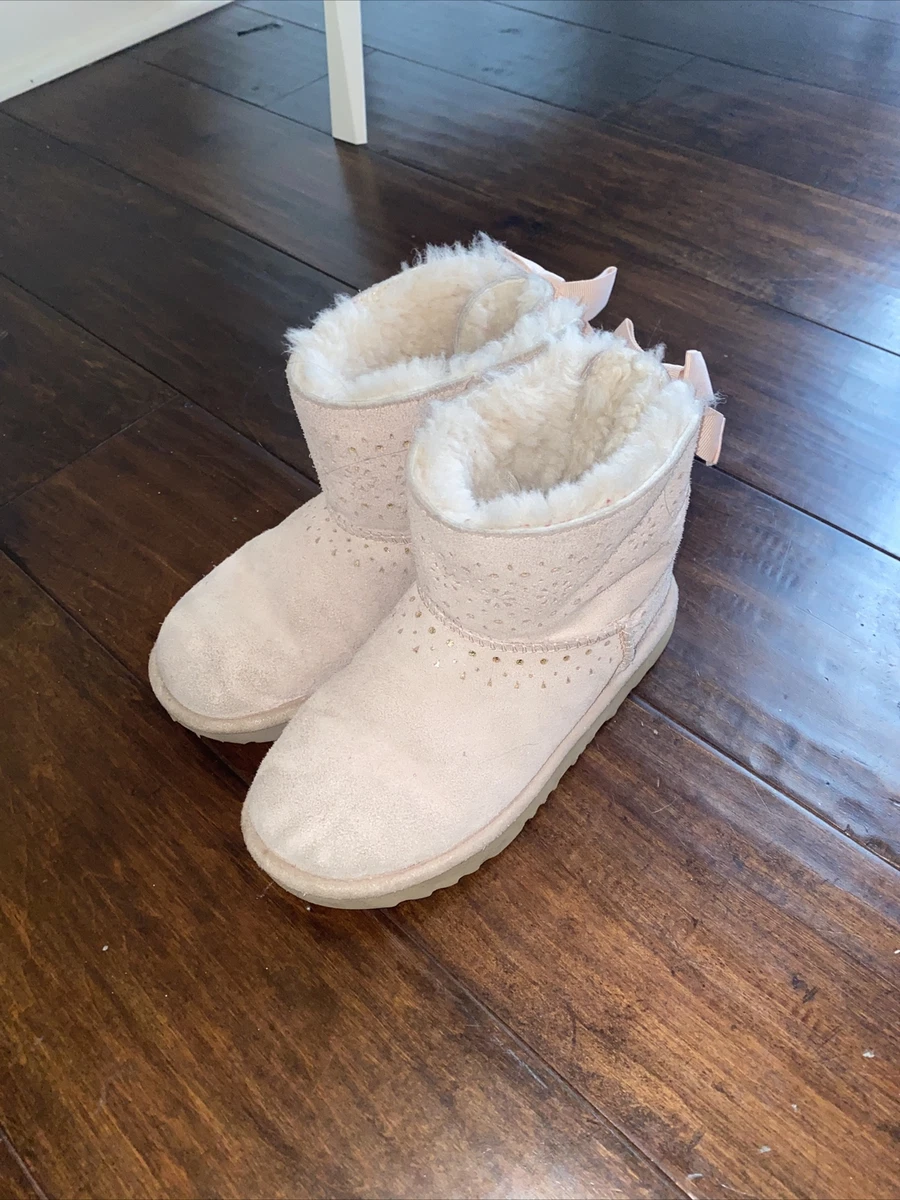 Are treadlite shop uggs real