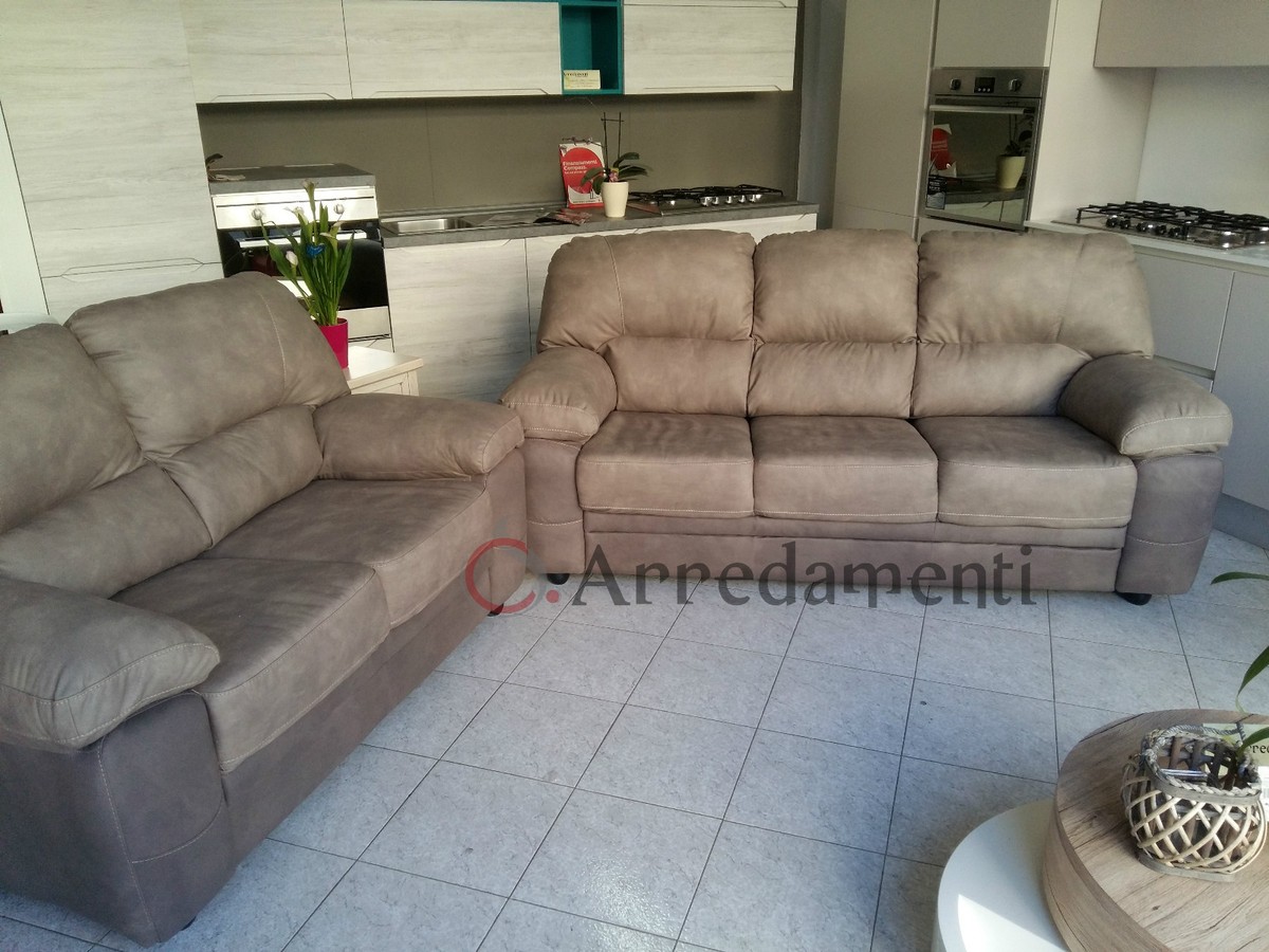 Rivestimenti Dondi Salotti Colori Poltrona Relax Lorella Pouf