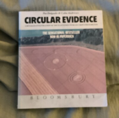 Circular Evidence: A Detailed Investigation of the Flatt... | Buch | Zustand gut