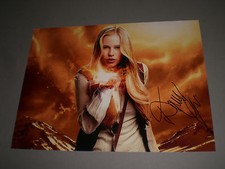 Danika Yarosh Heroes signed signiert autograph Autogramm  20x28 Foto in person