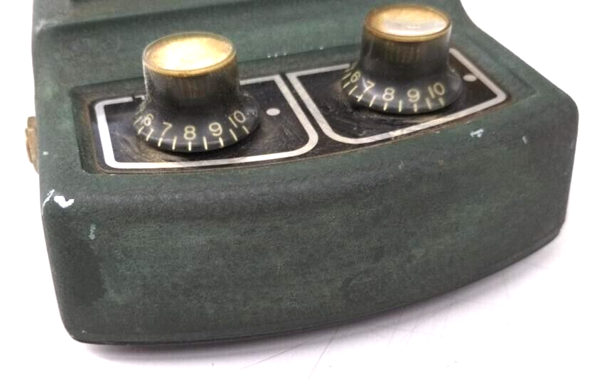 Vintage Roland Af-60 Bee Gee Fuzz Distortion Pedal U1221 210708