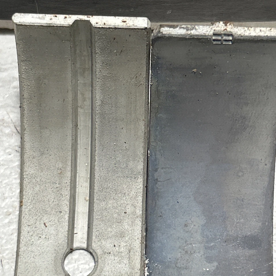 Chevrolet 396 Chevelle Crankshaft Bearing 1966-1967 NOS 3885380 - Image 2 of 4