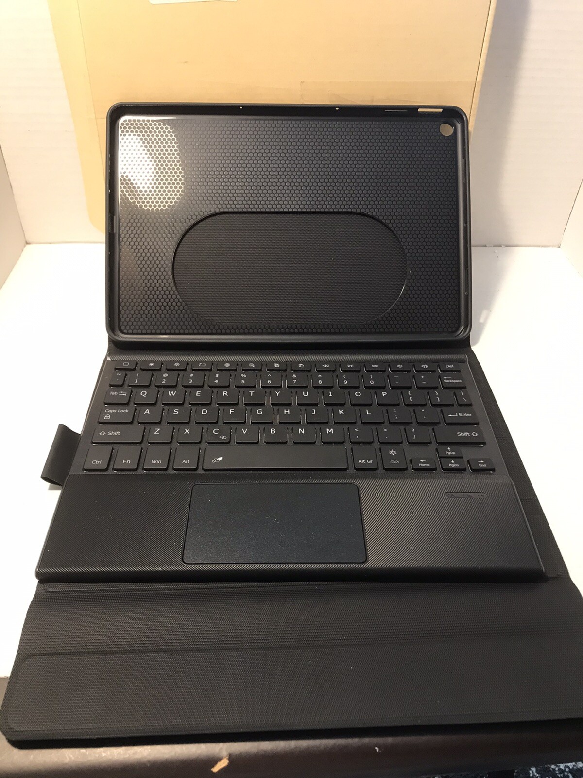 Doohow Tablet Keyboard Case with Included USB Connectivity-image