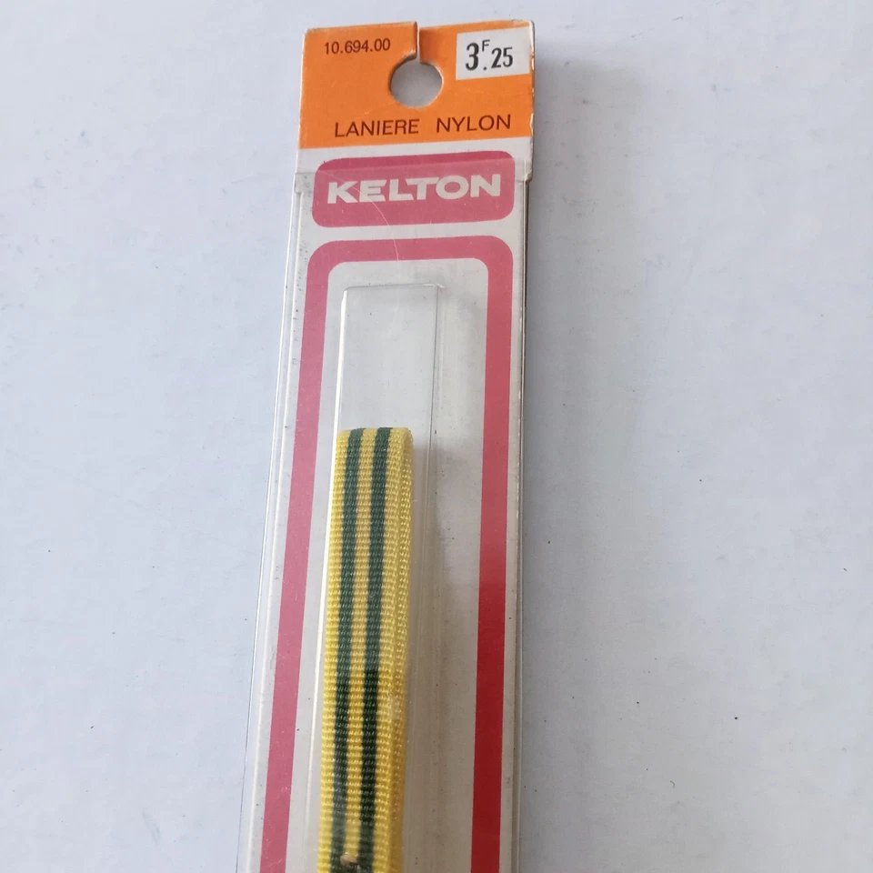 KELTON Bracelet montre vintage femme en nylon Année 80 - Photo 2/4