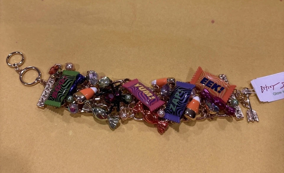 NUEVO Pulsera Betsey Johnson Halloween Caramelo Araña Cristales Multicolor Foto 3 de 4