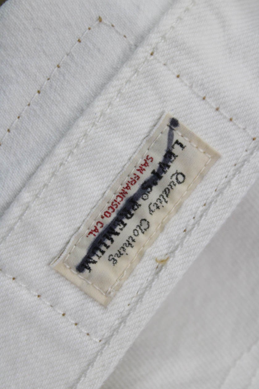 Levis Unisex White Cotton Solid Button Shorts Siz… - image 6